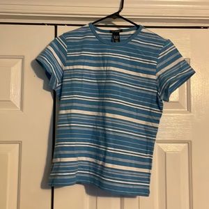 Medium GAP women’s t-shirt in white and blue stripes.